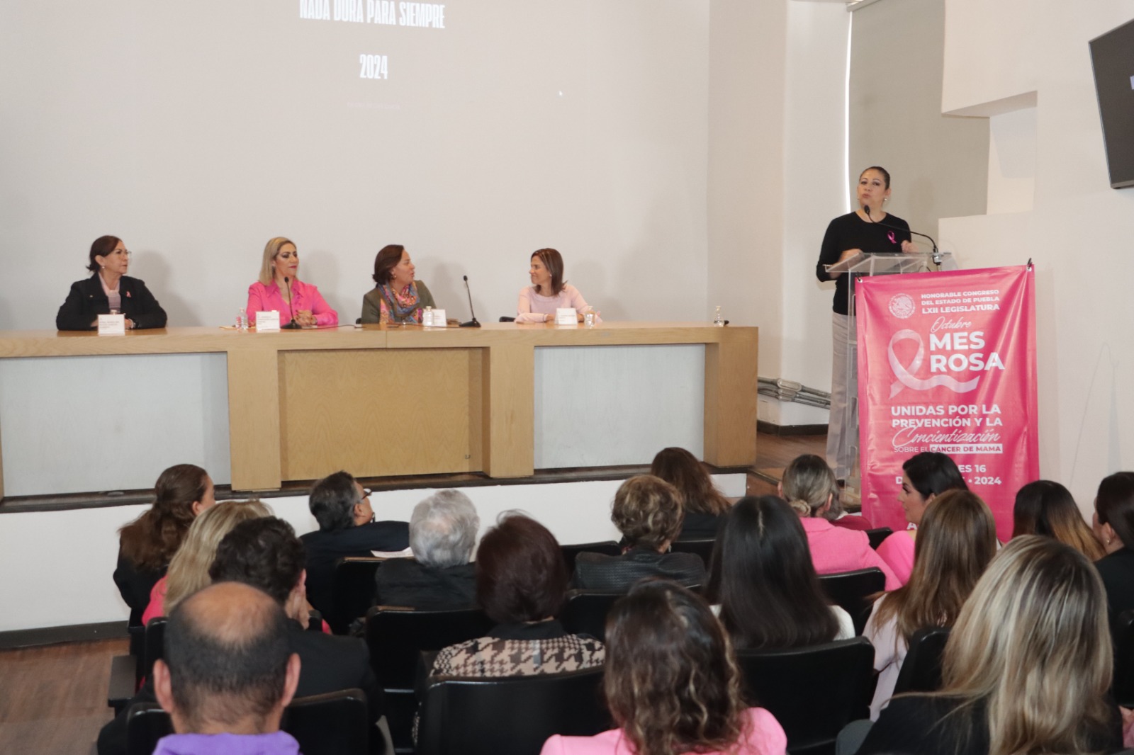 Promueve Congreso concientización sobre Cáncer de Mama