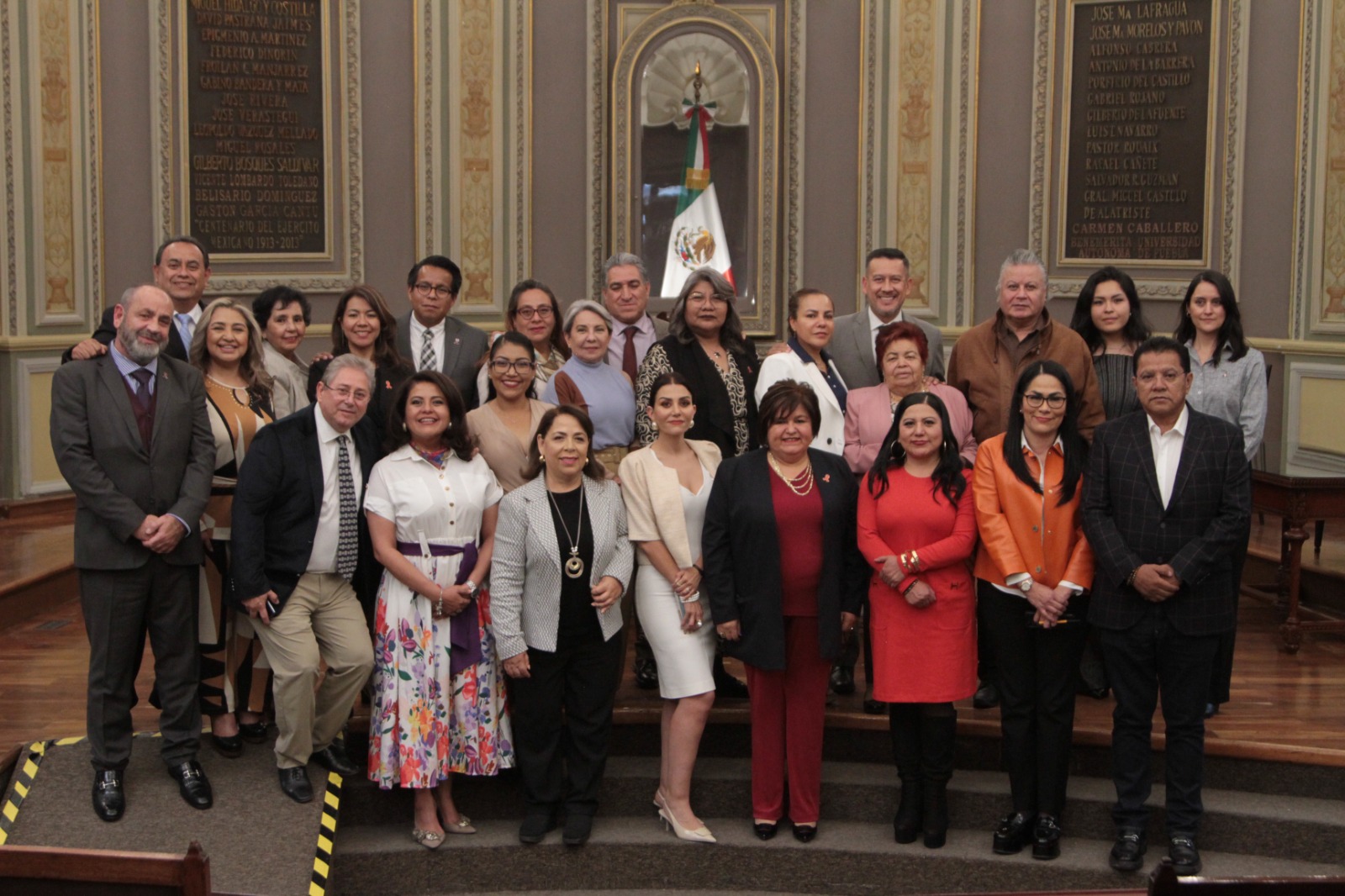 Comparece secretaria de Salud en el Congreso Local