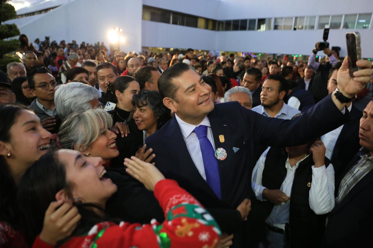 El Gobernador Armenta se compromete con la Educación