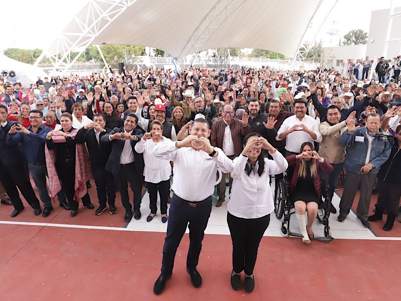 Gobernador Alejandro Armenta inaugura Casa del Abue Atlixquense