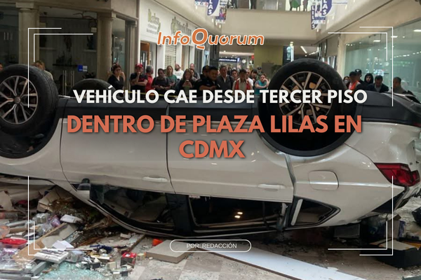 Vehículo cae desde tercer piso dentro de Plaza Lilas en CDMX