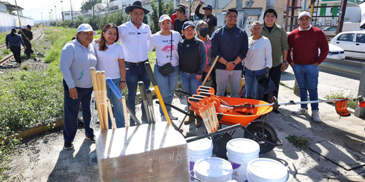 Alcalde de Cuautlancingo encabeza jornada de limpieza en puntos clave