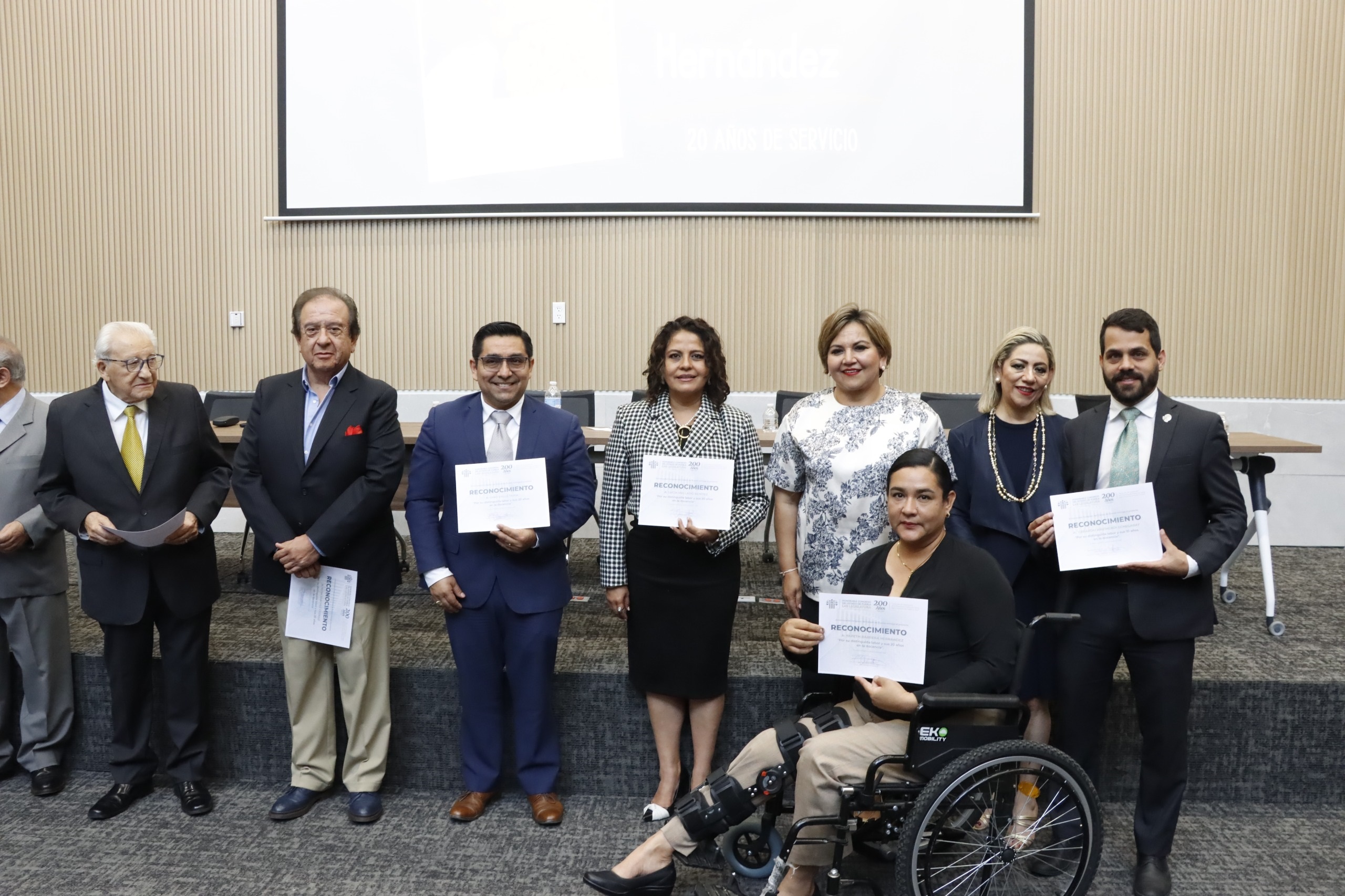 Reconoce Congreso a docentes por su amplia y destacada labor