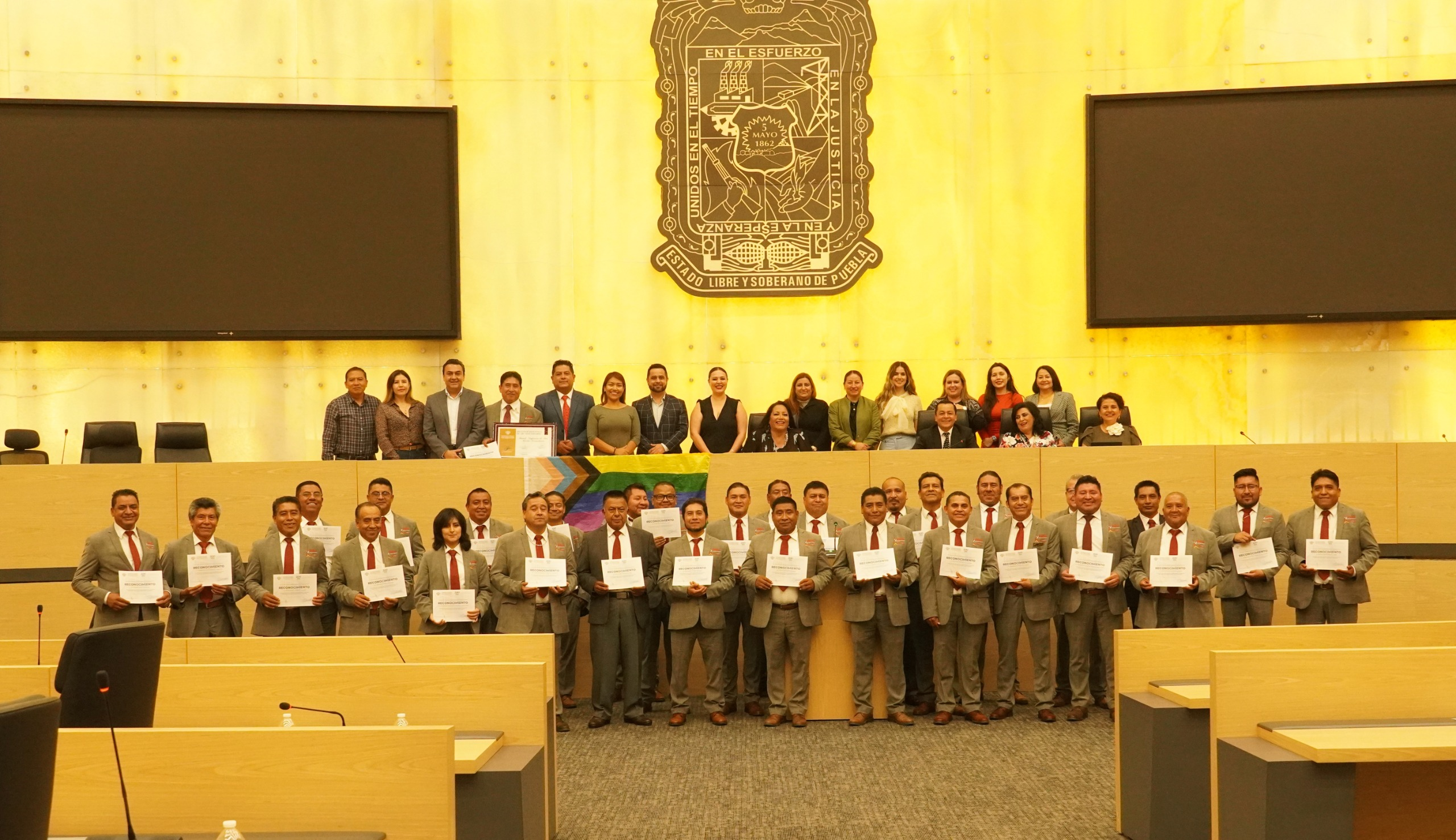 Congreso reconoce a la Banda Sinfónica Municipal de Texmelucan