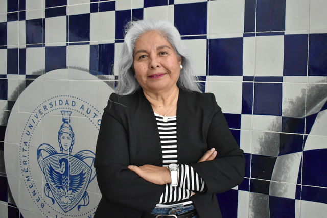 Muestran en 228 fotos un siglo de lucha y transformación femenina