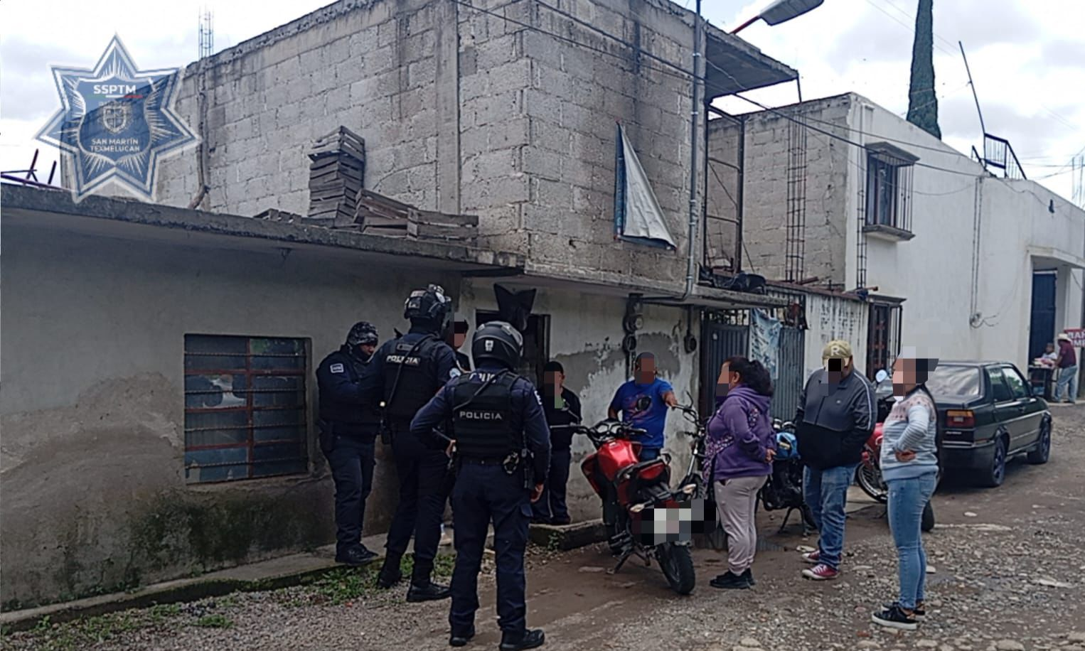 Acompañamiento policial evita fraude en compra de auto en Texmelucan