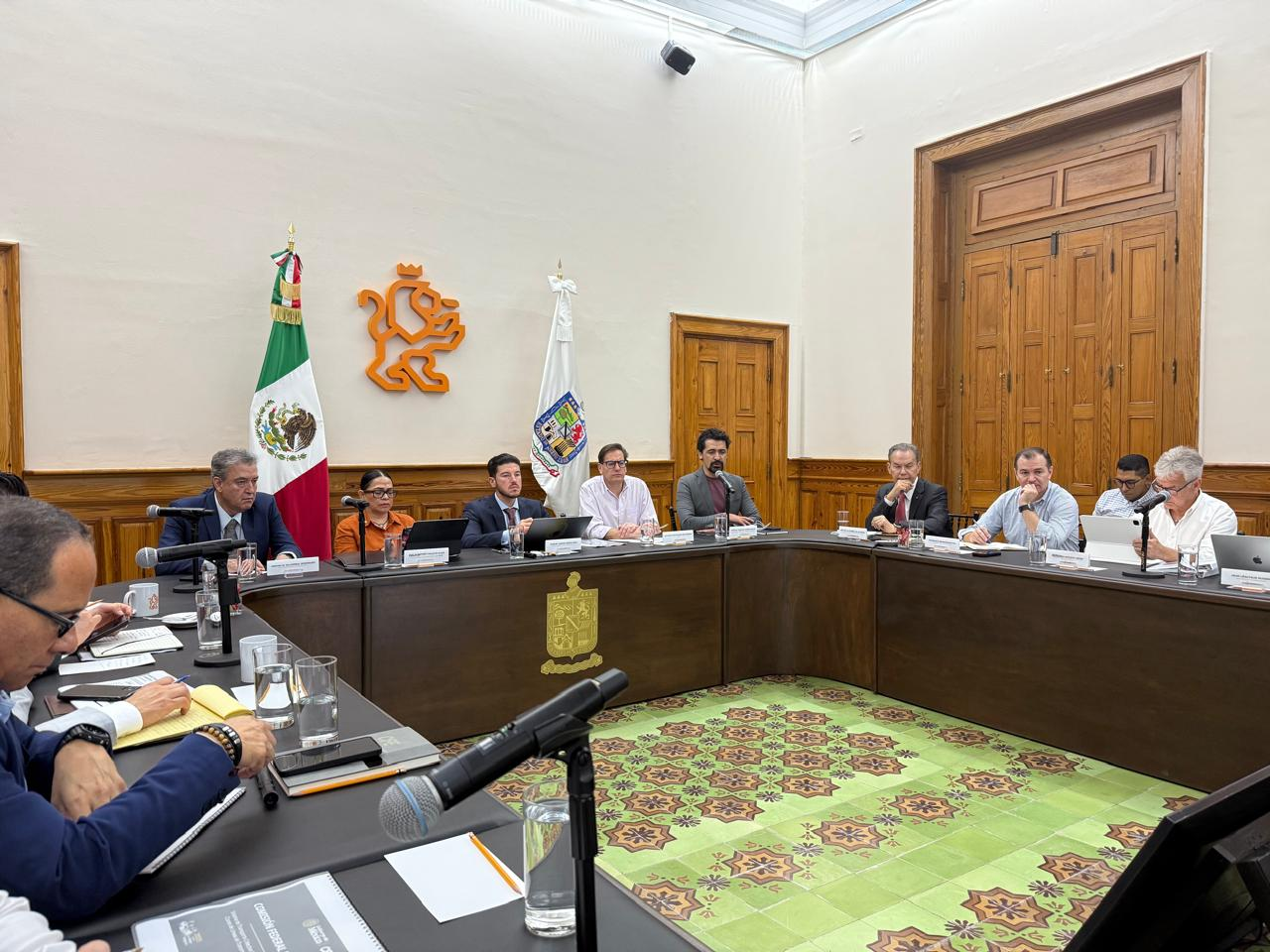 CFE adapta red eléctrica para nuevas líneas del Metrorrey 2026