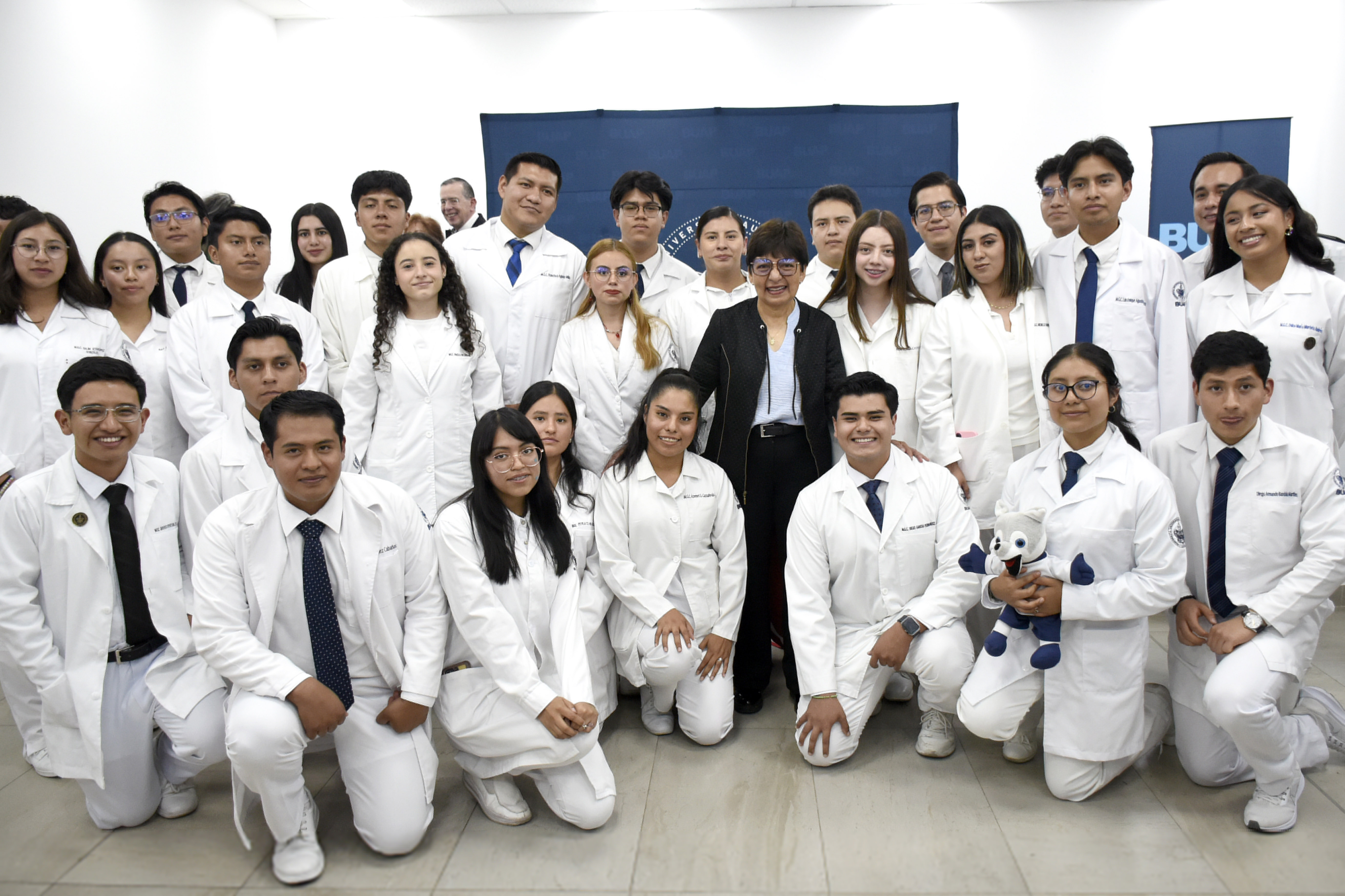La Licenciatura en Medicina General y Comunitaria de la BUAP recibe acreditación internacional por cinco años