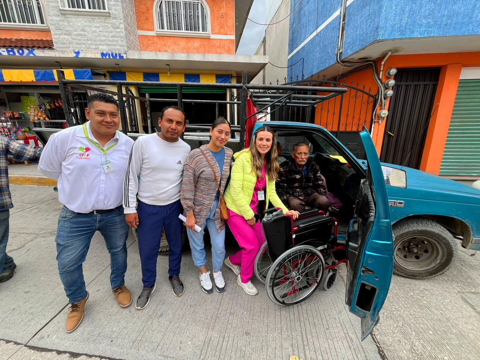 DIF de Texmelucan entrega 68 aparatos ortopédicos a personas con discapacidad