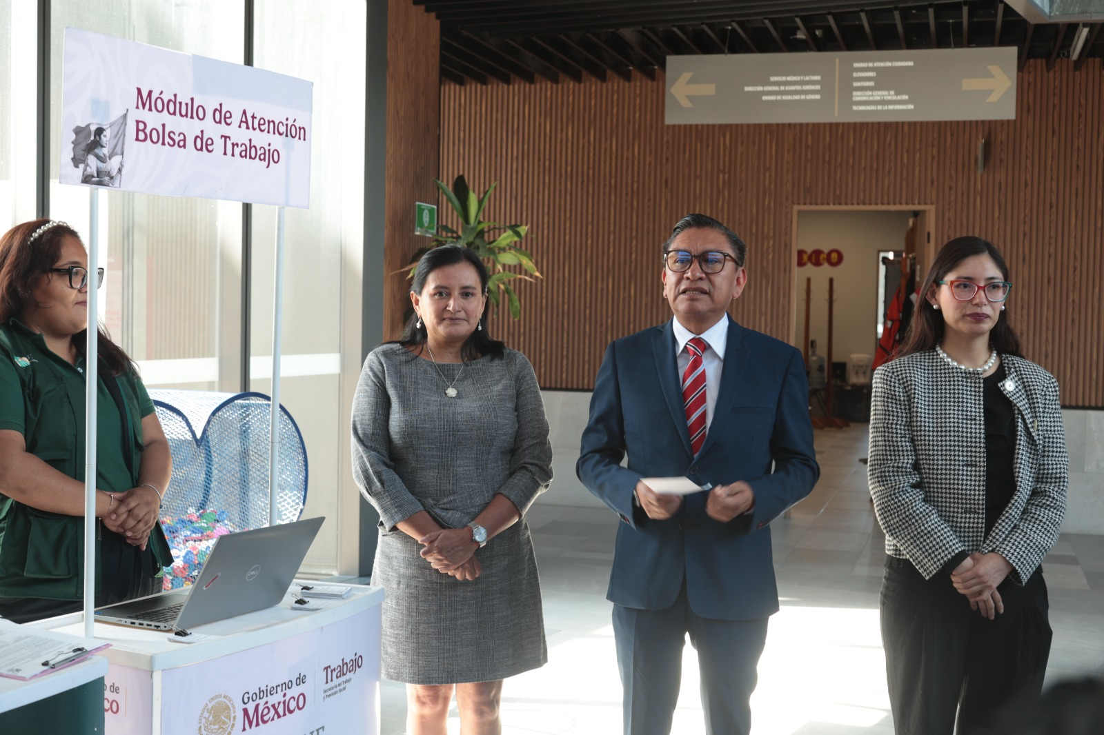 Congreso abre espacios de atención laboral y financiera en Puebla