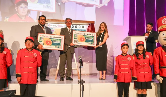 Develan billete conmemorativo por el Día Nacional de Donación de Órganos