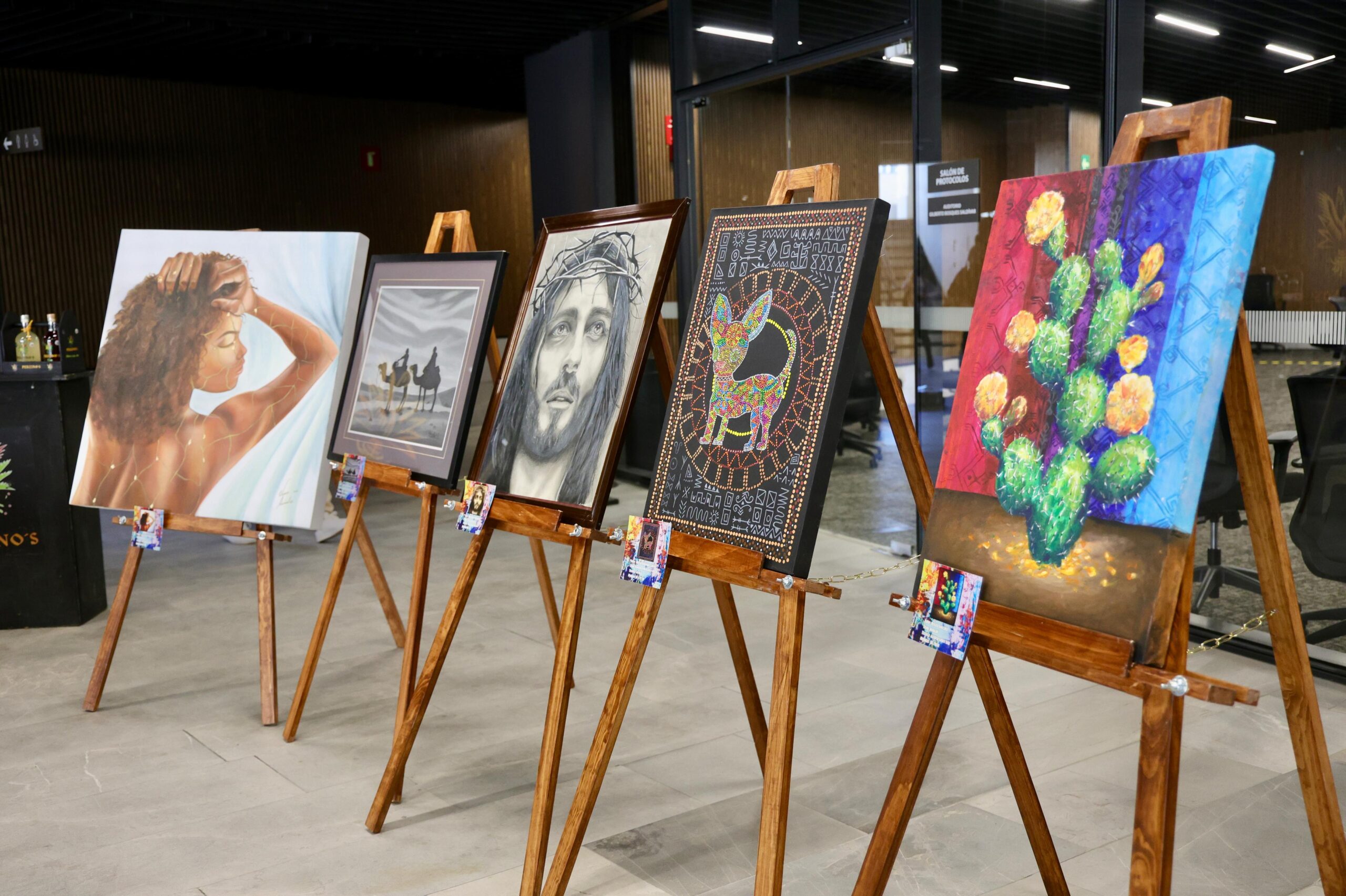 Inauguran tres exposiciones de arte en el Congreso del Estado