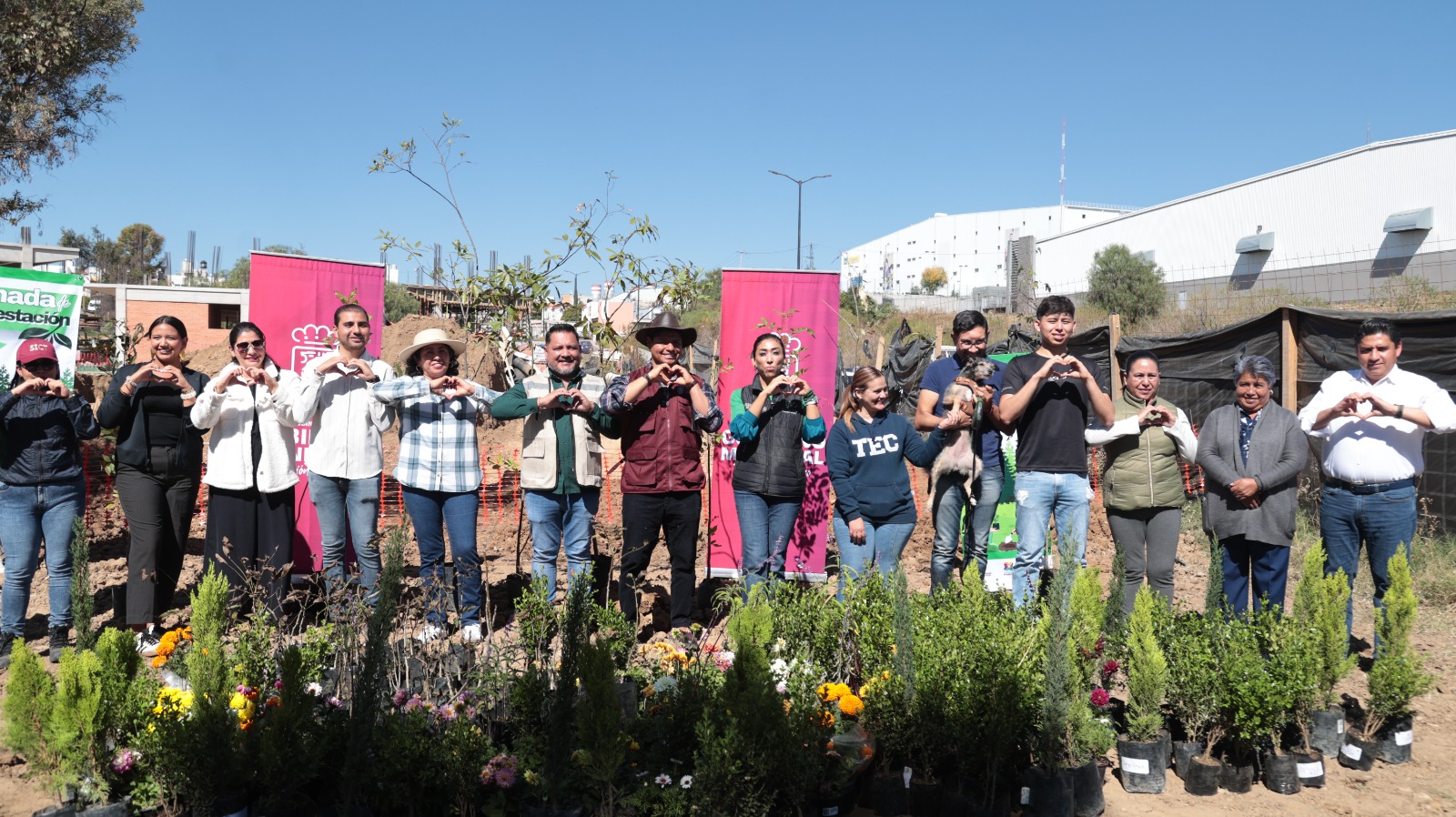 Reforestan San Lorenzo Almecatla con apoyo del Tec de Monterrey