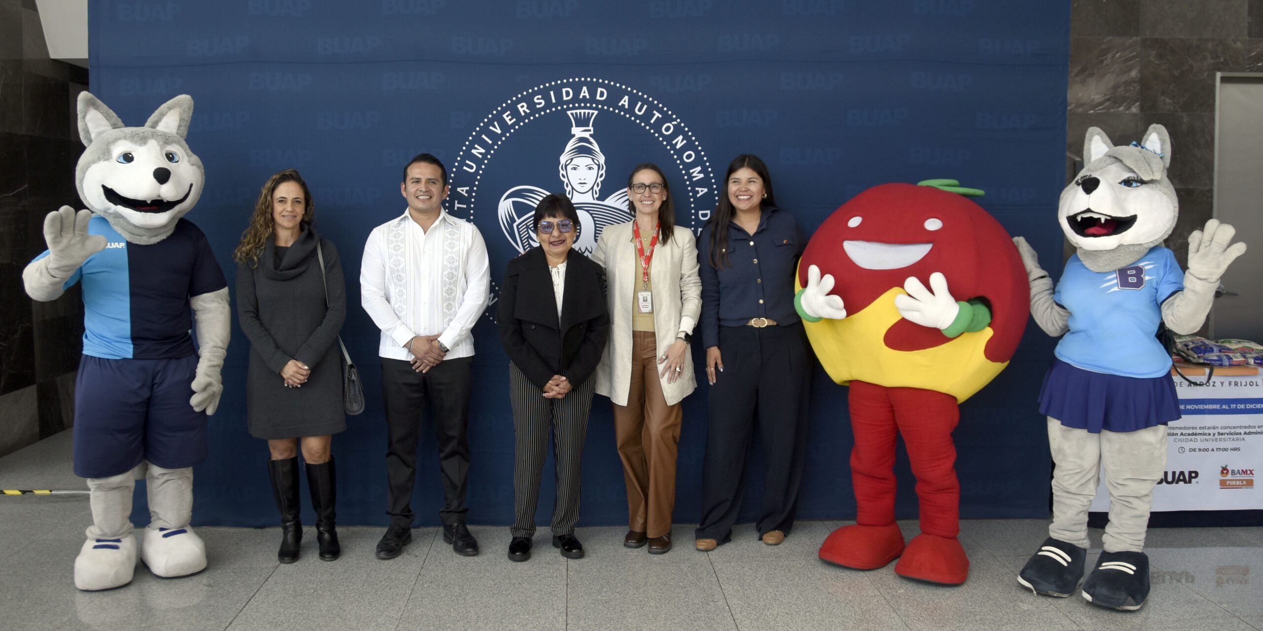 La BUAP inicia la campaña “Échale los kilos, donación de arroz y frijol 2025”