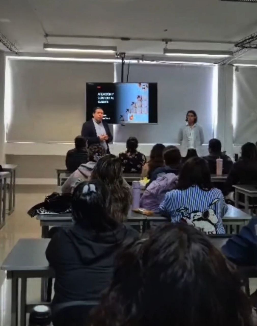 Personal de Agua de Puebla refuerza su atención a clientes en capacitación con el CIFH