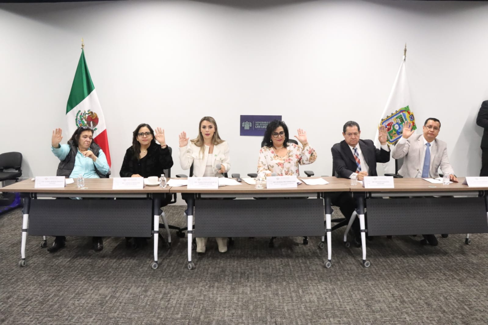 Aprueban exhortos municipales y reformas en materia de Protección Civil