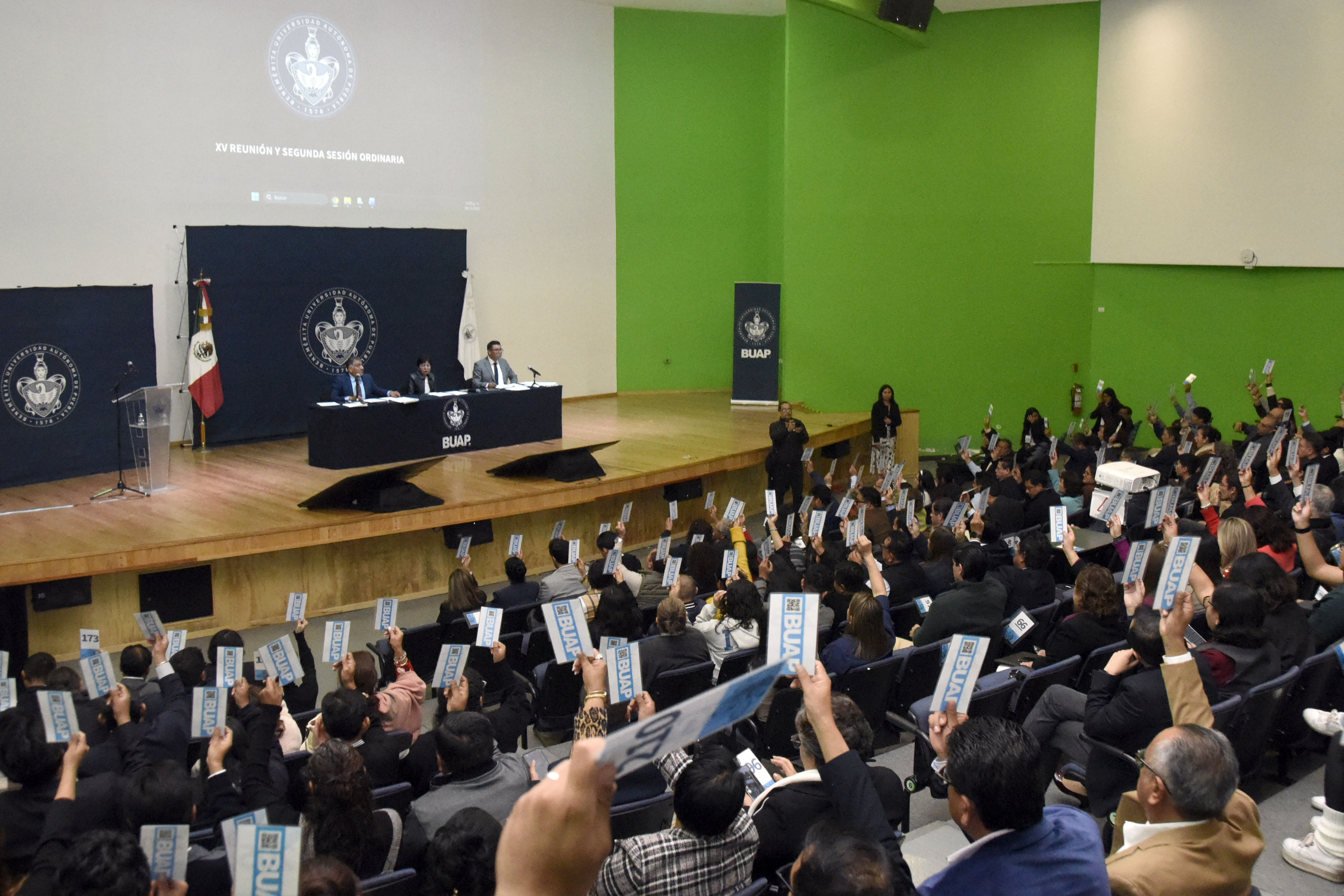 Consejo de la BUAP avala agenda 2026 y revisión del Informe