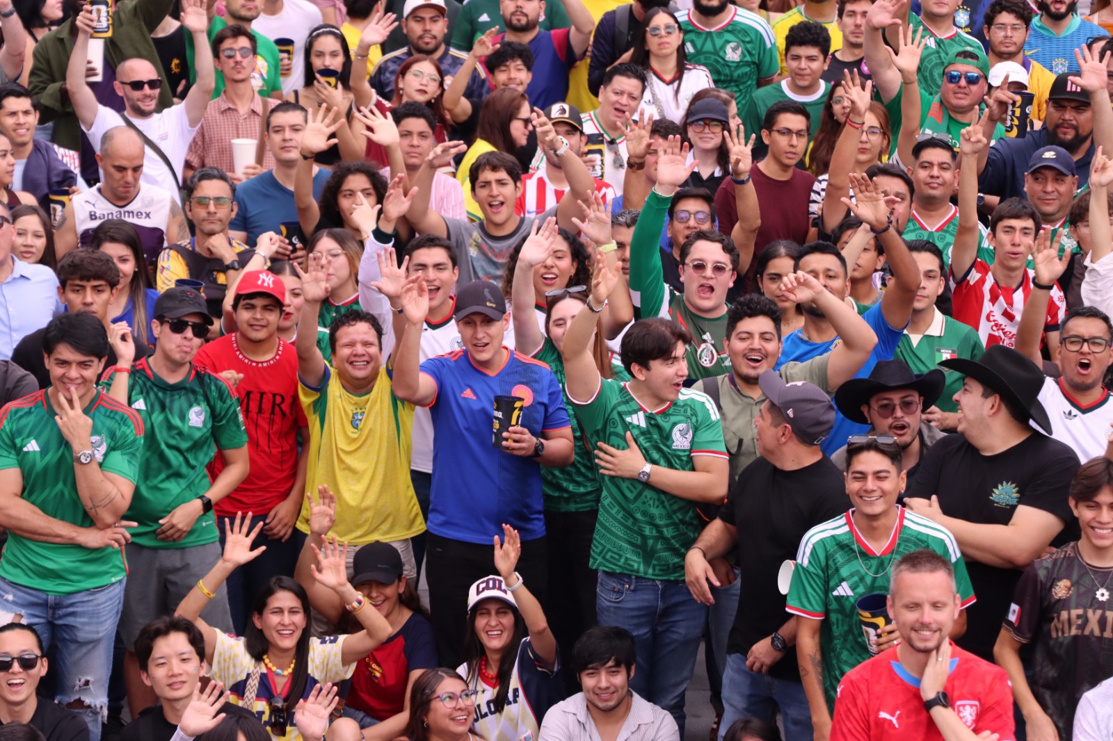 FIFA FAN en Guadalajara, une a la ciudad