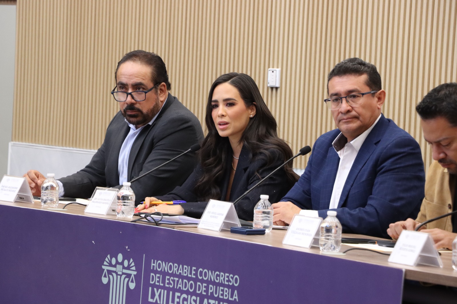 Congreso busca proteger a la niñez en el entorno digital