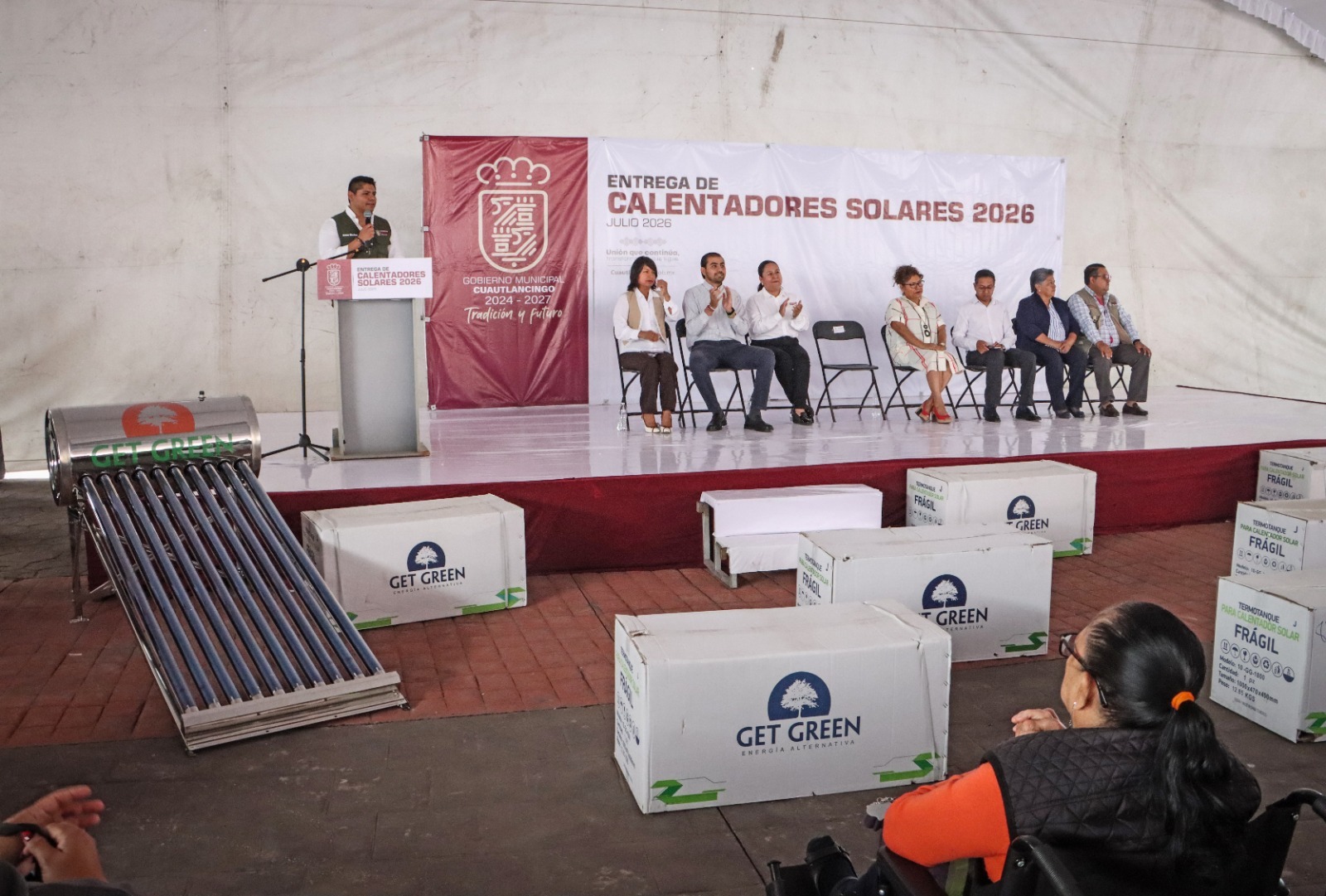 Entrega de 845 calentadores solares a familias de Cuautlancingo