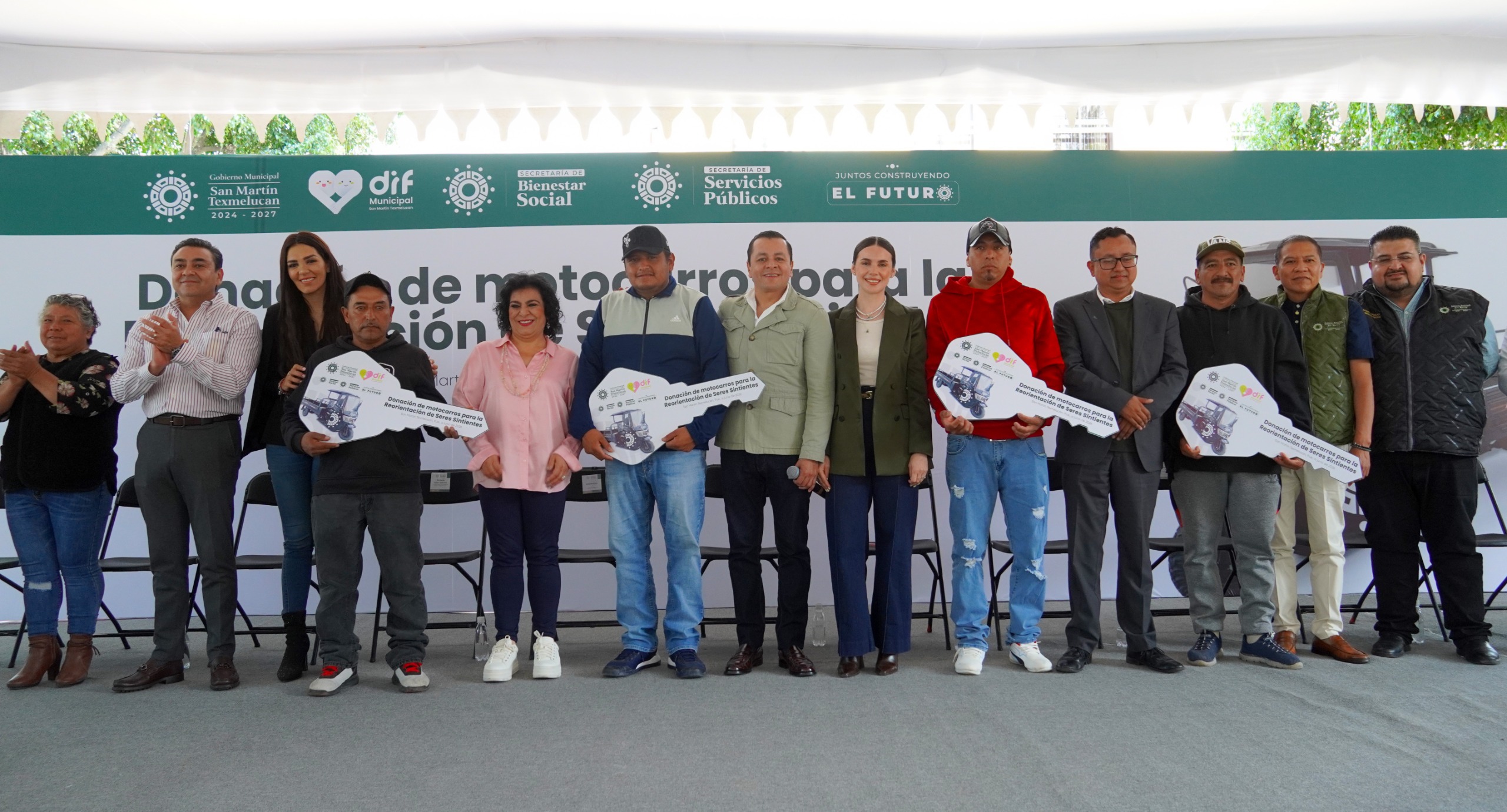 Gobierno de Texmelucan entrega 50 motocarros para la reorientación de seres sintientes