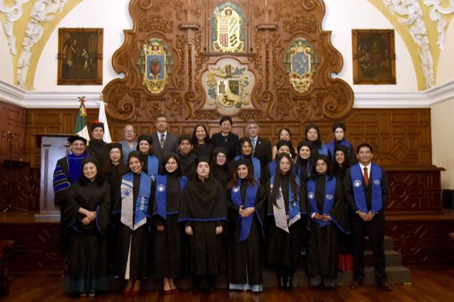 Microbiología, área con gran oportunidad de crecimiento: Rectora Lilia Cedillo