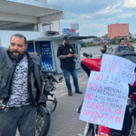 Motociclistas durante protesta contra la Ley Casco en Puebla