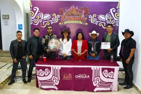 Los Hijos del Pueblo ponen a bailar a miles en la Gran Feria de Cholula
