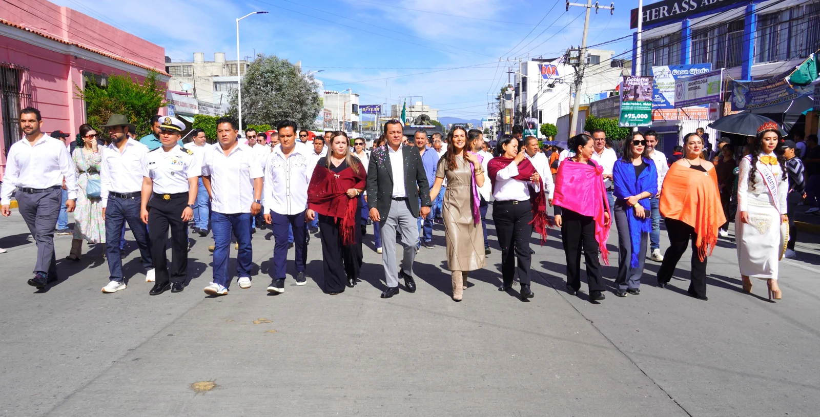 Con gran participación se realiza desfile cívico-militar en Texmelucan