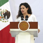 Luisa Maria Alcalde durante la conferencia matutina en Chiapas