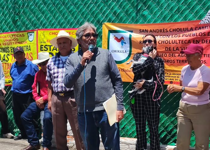 Defensores de Cholula expulsan a Pipas del Bienestar de zona arqueológica