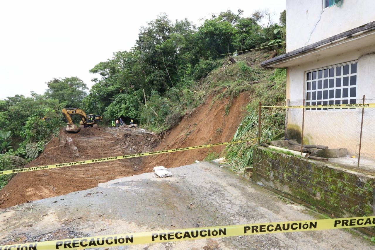 Gobierno Estatal atiende afectaciones por lluvia en Sierra Norte