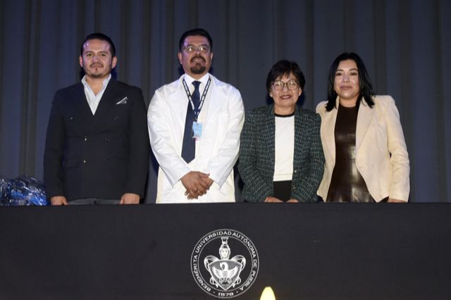Reconoce Rectora Lilia Cedillo a médicas y médicos del Hospital Universitario de Puebla