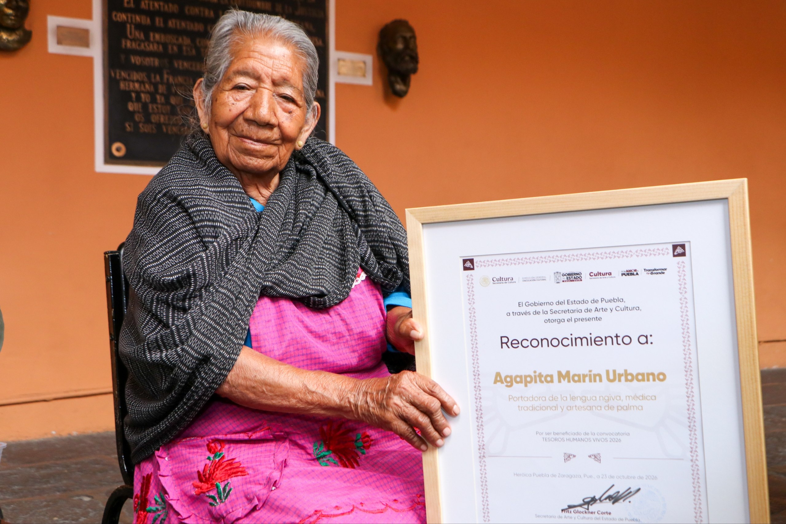 Creadores de la tercera edad son reconocidos como Tesoros Humanos